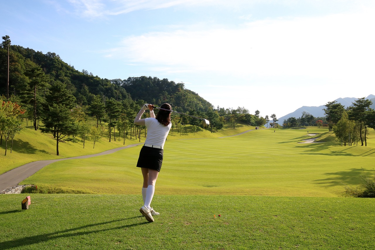 golf, green, nature-3683339.jpg